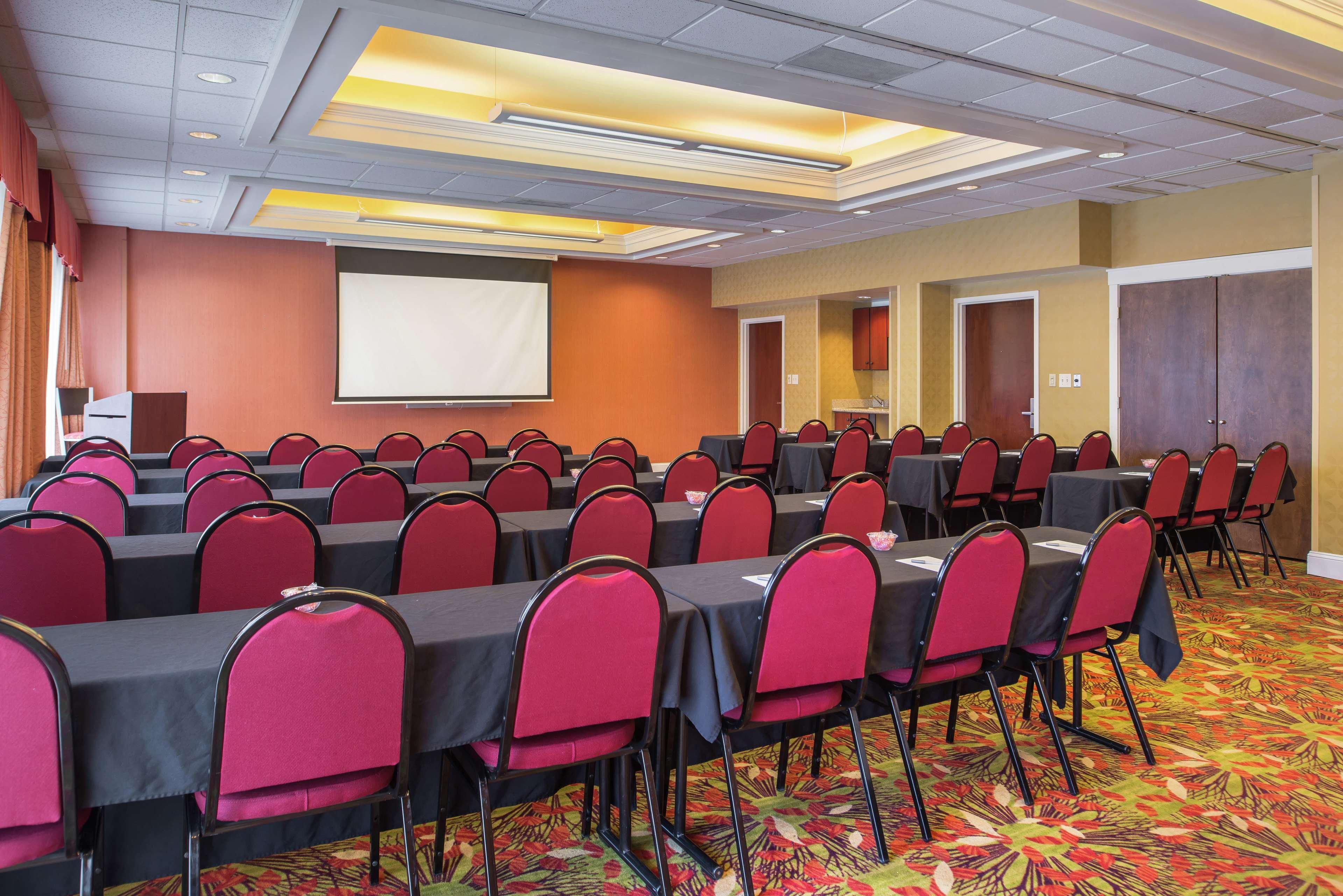 Hampton Inn & Suites Charlotte Arrowood Rd Екстериор снимка