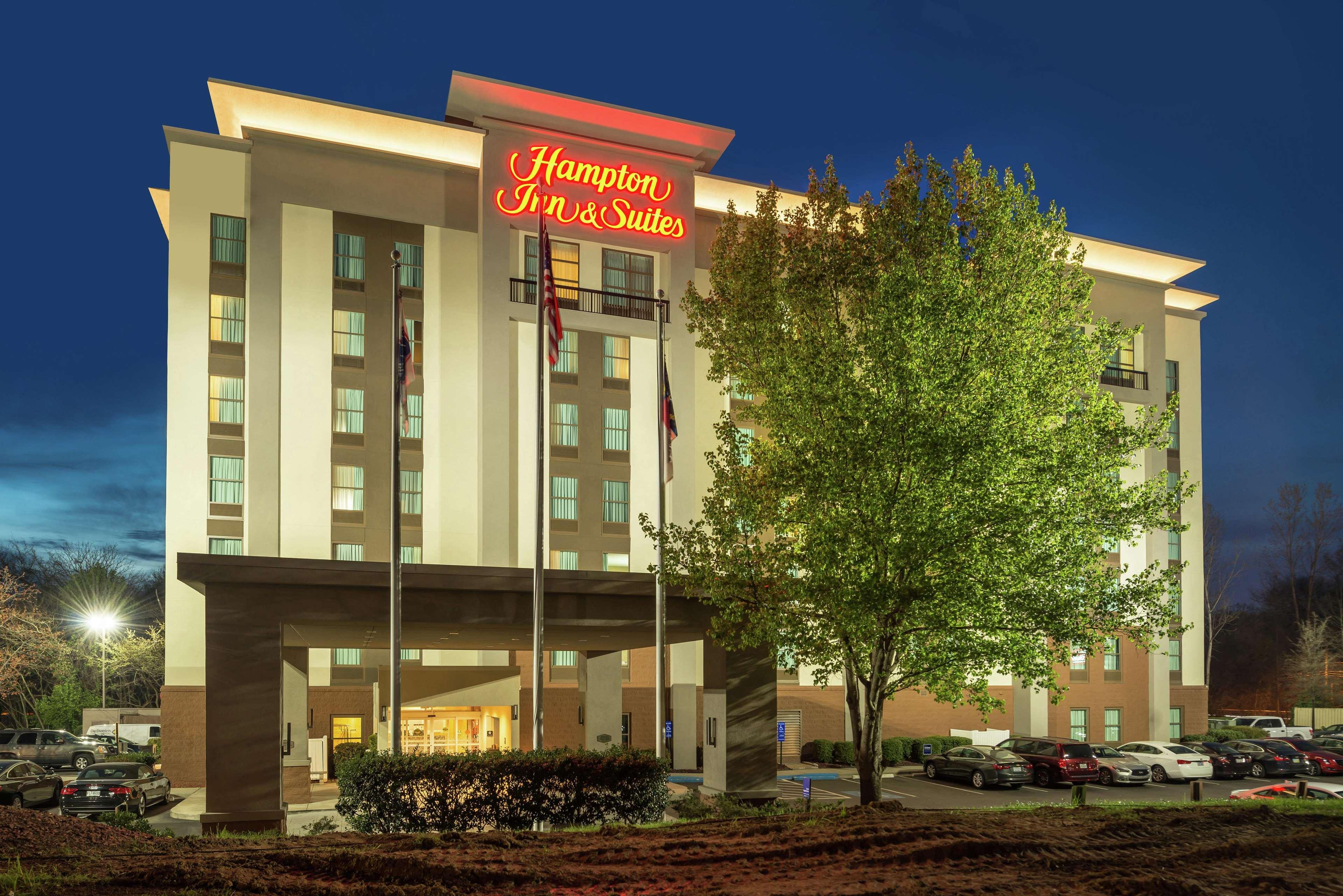 Hampton Inn & Suites Charlotte Arrowood Rd Екстериор снимка