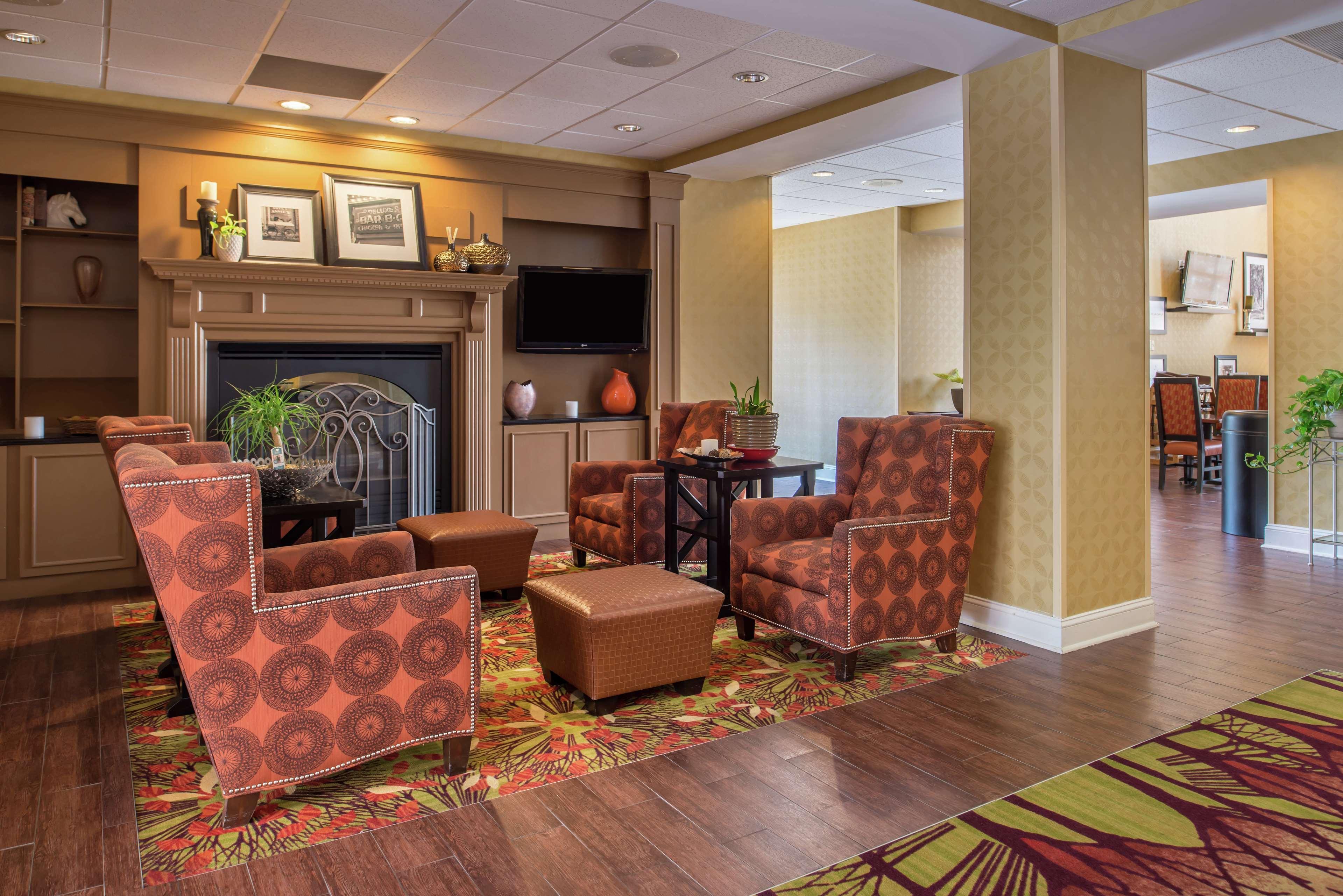Hampton Inn & Suites Charlotte Arrowood Rd Екстериор снимка