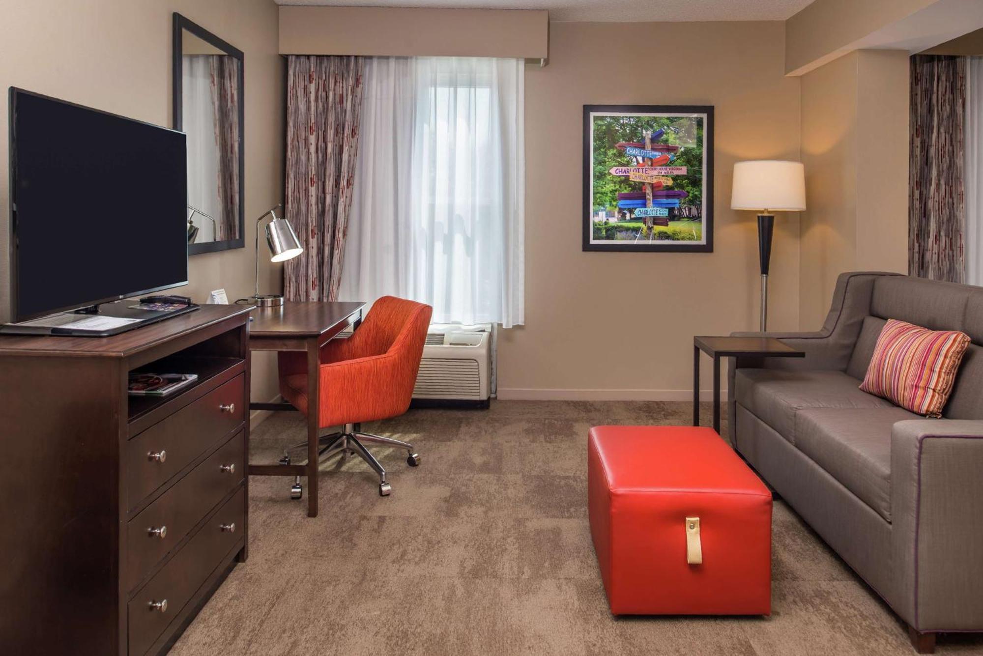 Hampton Inn & Suites Charlotte Arrowood Rd Екстериор снимка