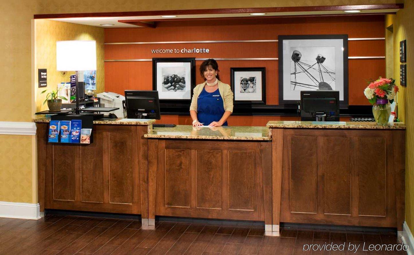 Hampton Inn & Suites Charlotte Arrowood Rd Интериор снимка